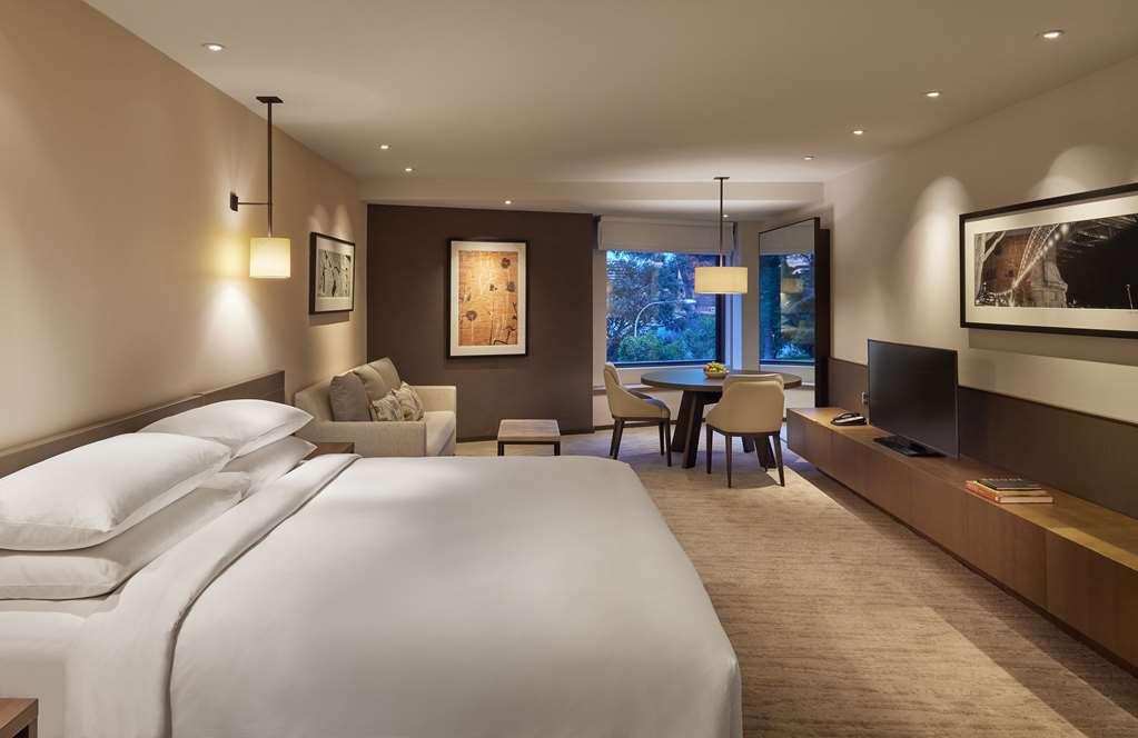 Отель Park Hyatt Сидней Номер фото